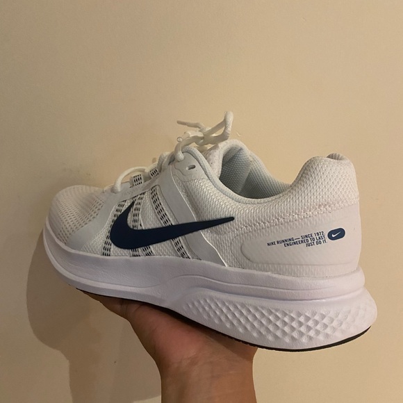 ✨NEW✨ NIKE RUN SWIFT 2 - Picture 2 of 4